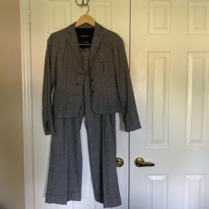 Two piece suit. Wool blend